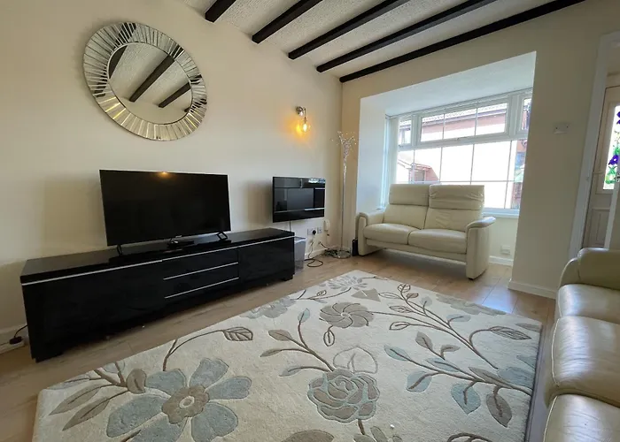Fabulous Family Home In Lovely Little Stoke